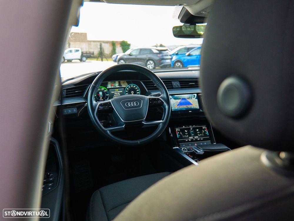 Audi Q8 e-Tron Sportback 55 quattro Advanced - 22