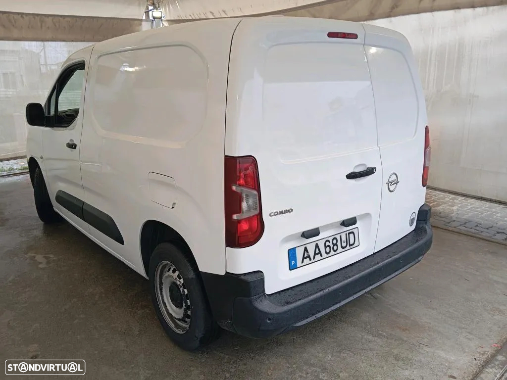 Opel COMBO 3 LUG. - 3