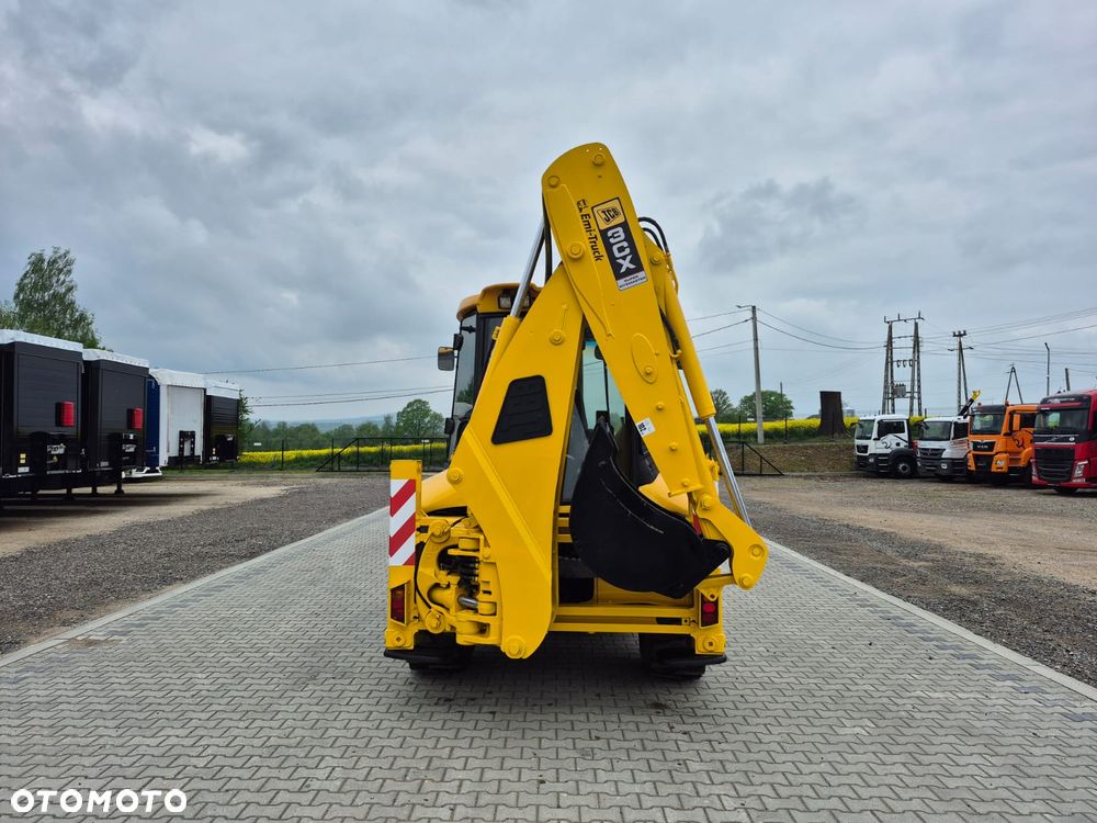 JCB / 3 CX / DUZE KOŁA - 20
