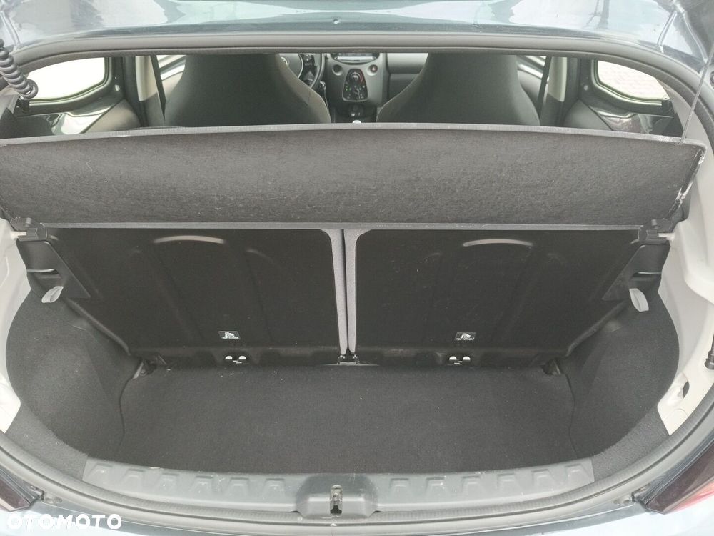 Toyota Aygo - 12