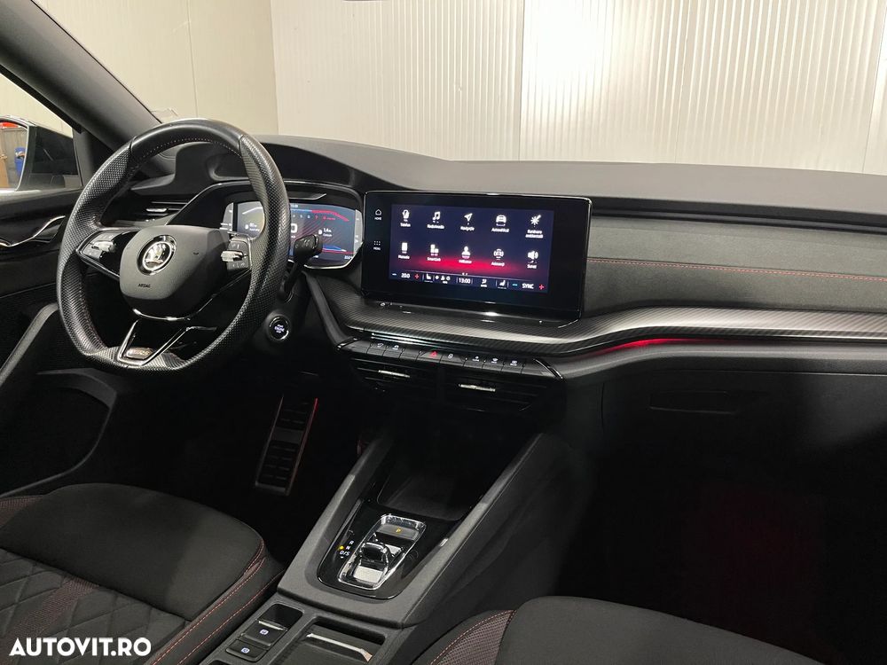 Skoda Octavia 2.0 TSI DSG RS - 9