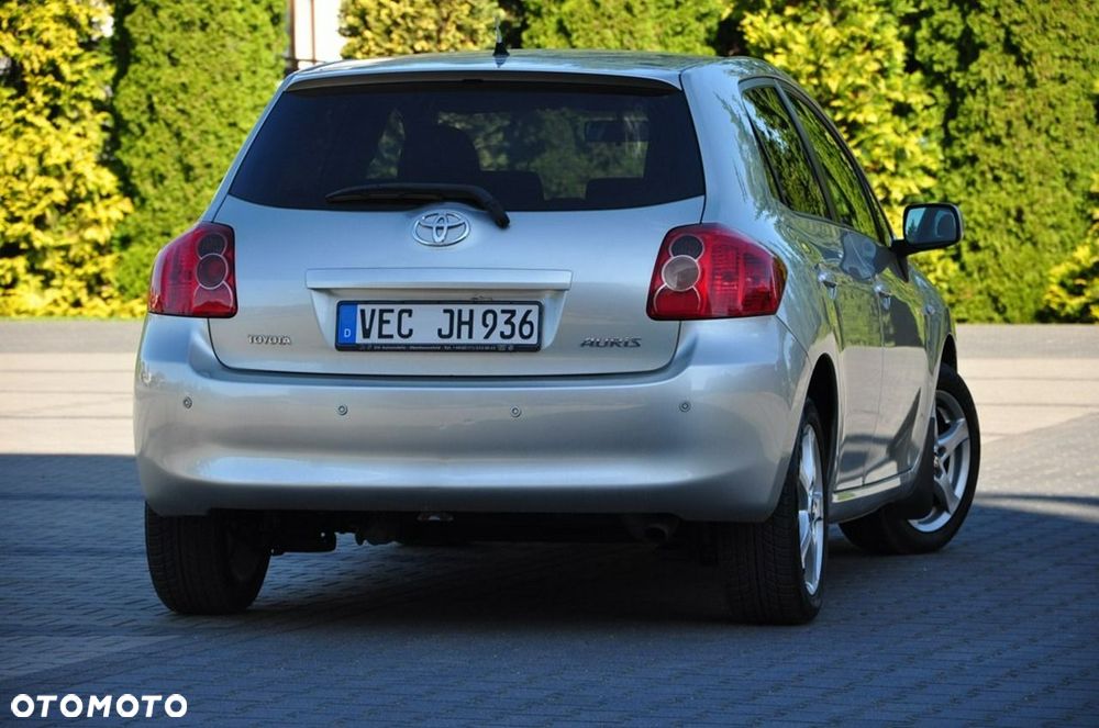 Toyota Auris - 13