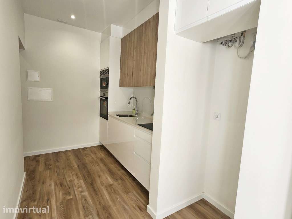 Apartamento - Totalmente renovado - Grande imagem: 2/12