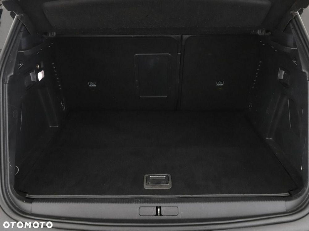 Peugeot 3008 Hybrid4 300 e-EAT8 GT - 21