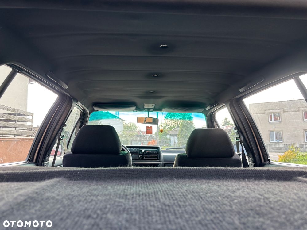 Volkswagen Golf 1.8 GTI G60 - 28