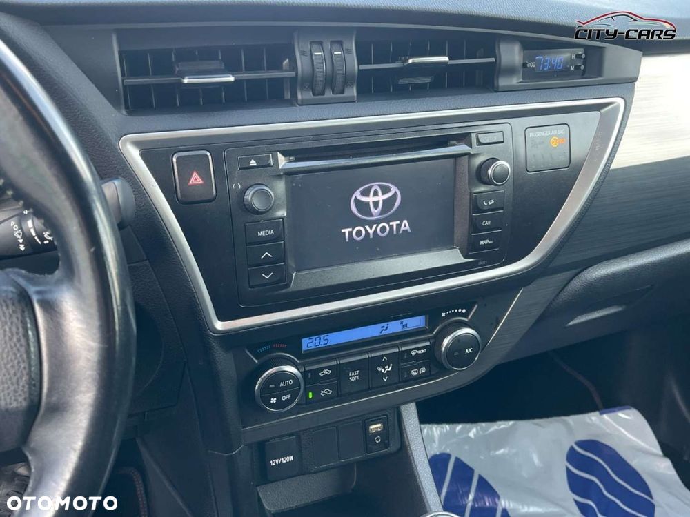 Toyota Auris - 19