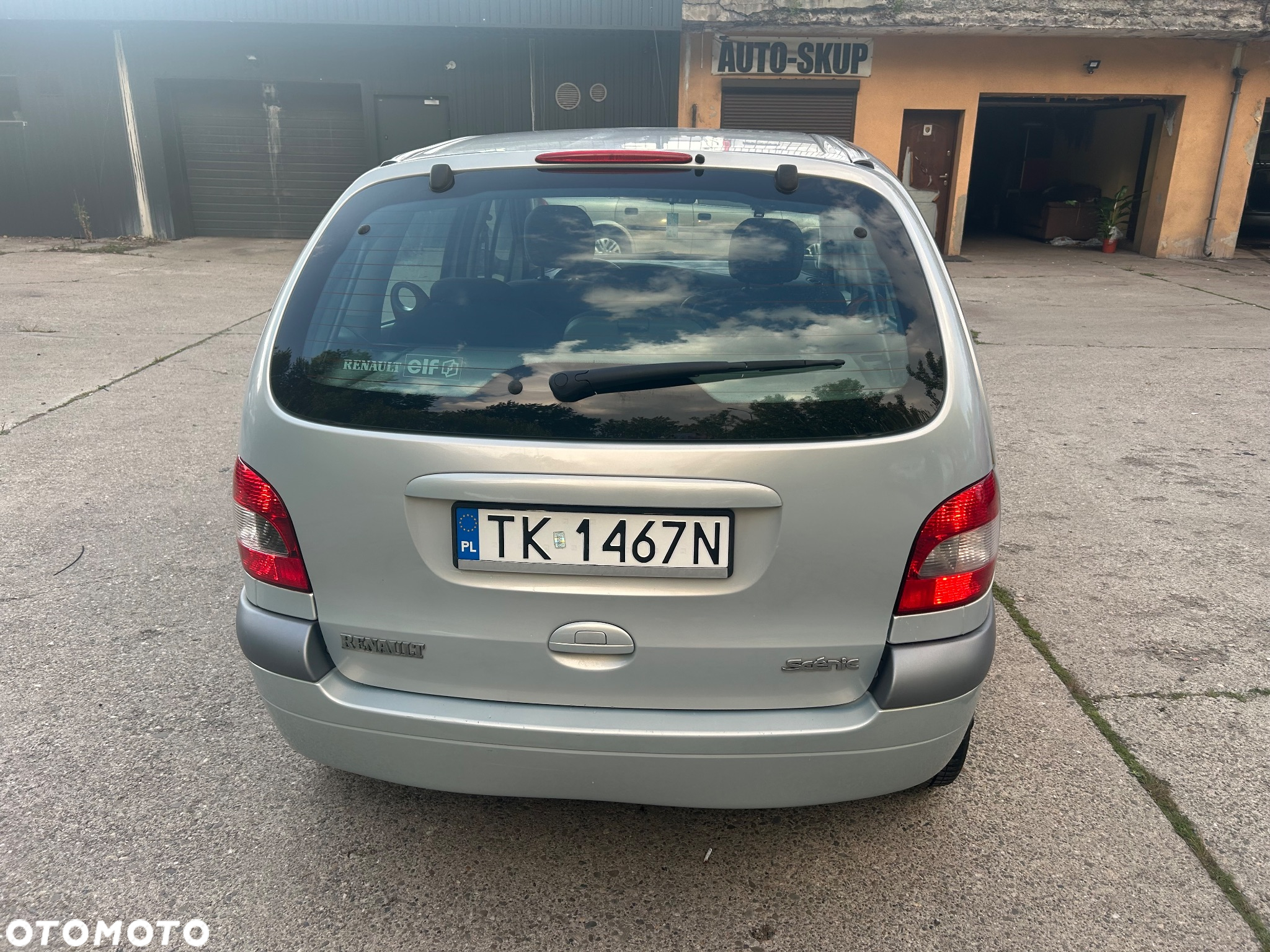 Renault Scenic 1.6 16V EXpression - 9