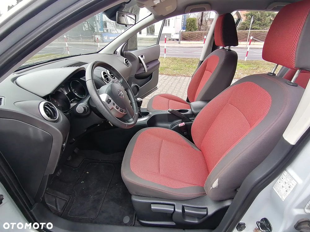 Nissan Qashqai 2.0 dCi DPF acenta - 20