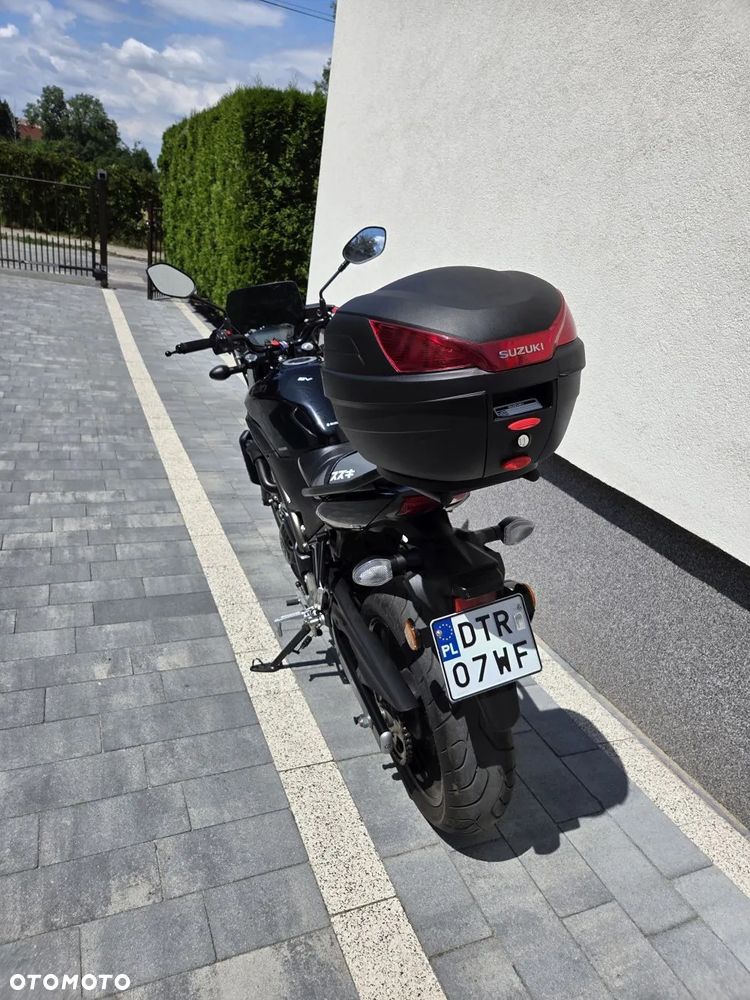 Suzuki SV - 4