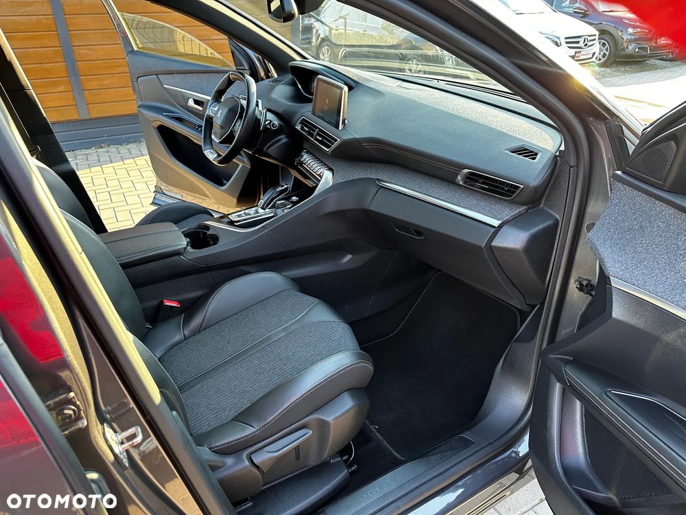 Peugeot 3008 - 24
