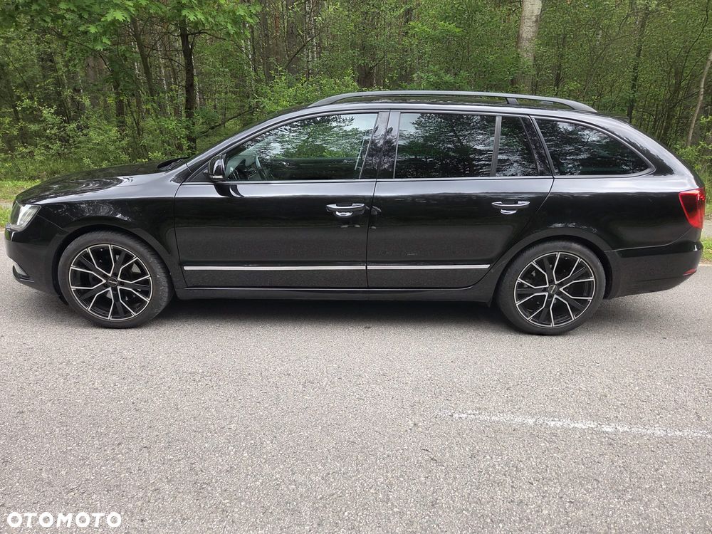 Skoda Superb 1.6 TDI GreenLine - 2
