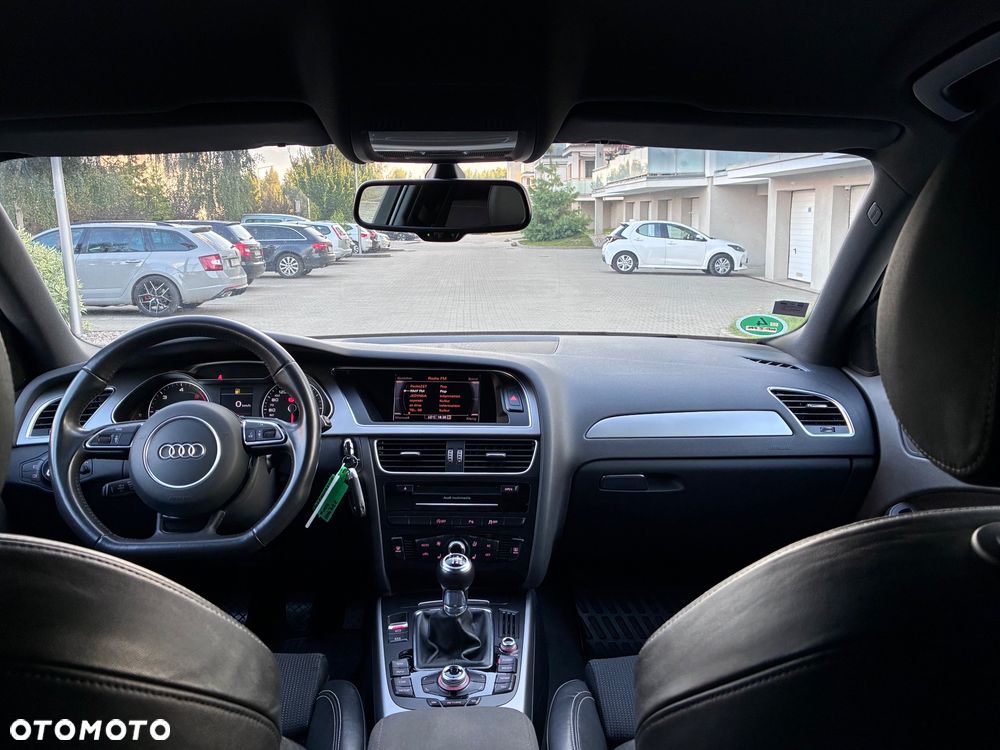 Audi A4 Avant 2.0 TDI DPF S line Sportpaket - 8