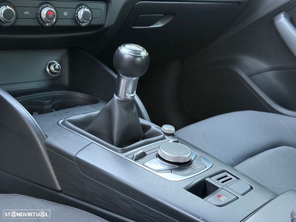 Audi A3 Sportback 30 TDI - 39