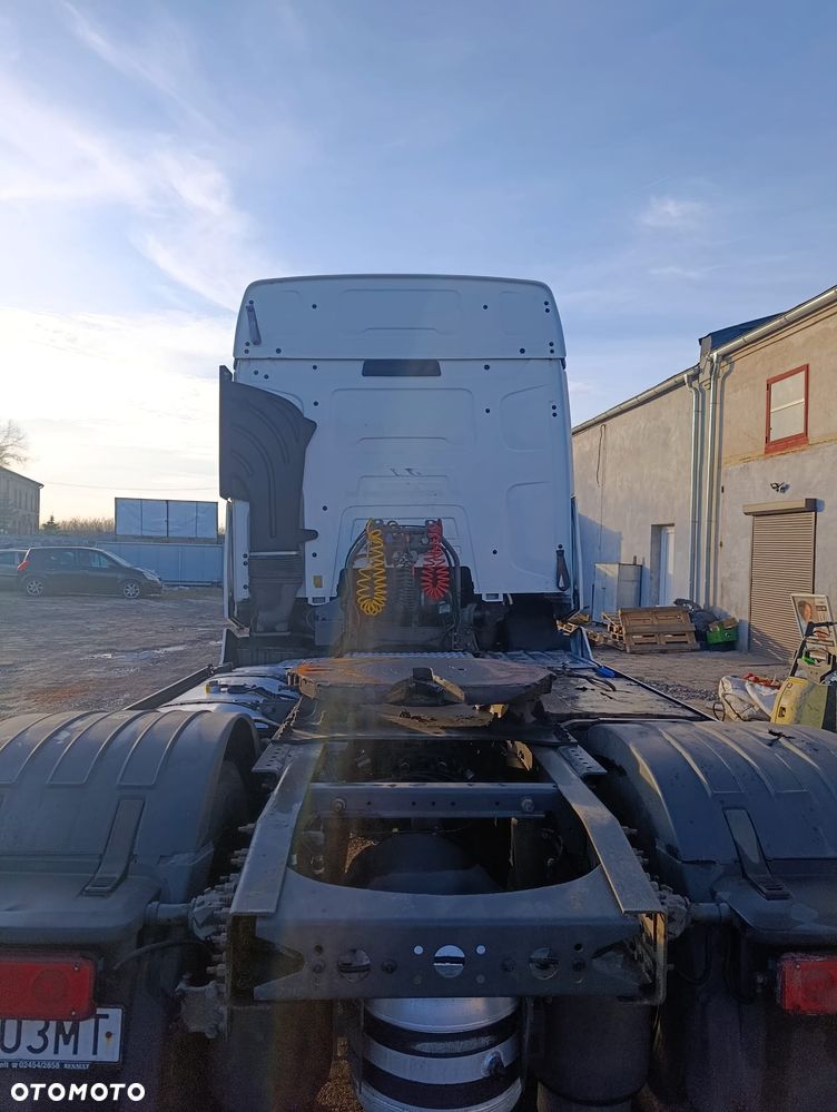 Renault T - 8
