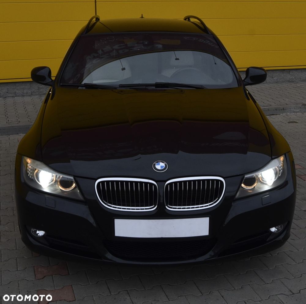 BMW Seria 3 325xi - 4