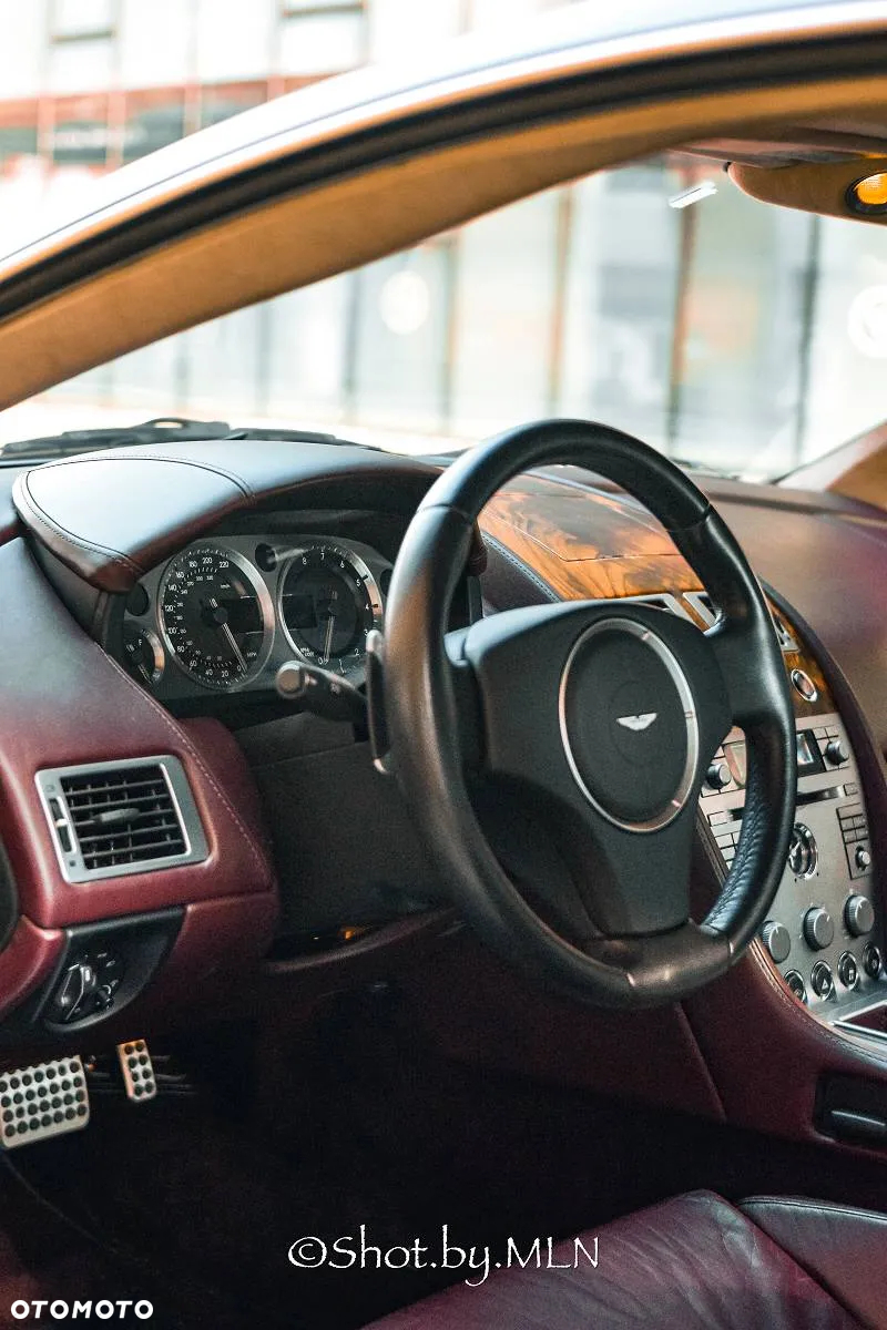 Aston Martin DB9 Coupe Touchtronic - 16