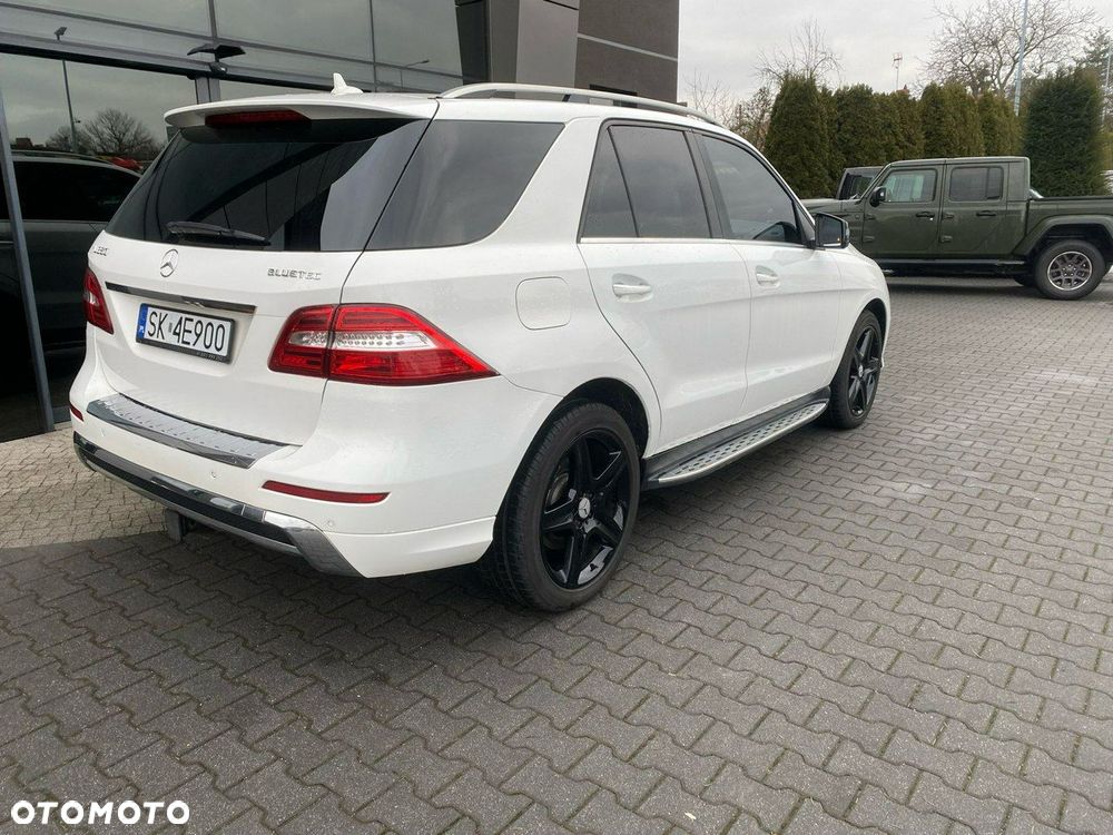 Mercedes-Benz ML 350 BlueTEC 4MATIC 7G-TRONIC - 4