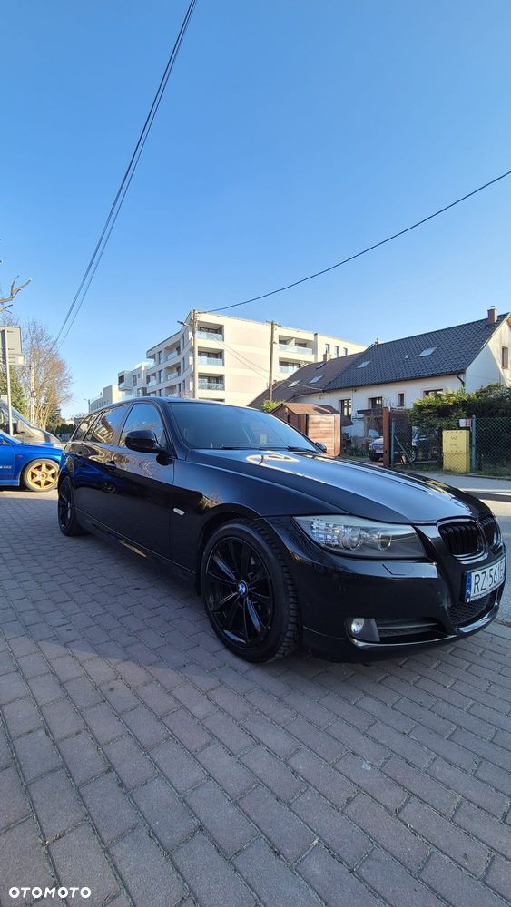 BMW Seria 3 320d DPF Efficient Dynamics Edition - 15