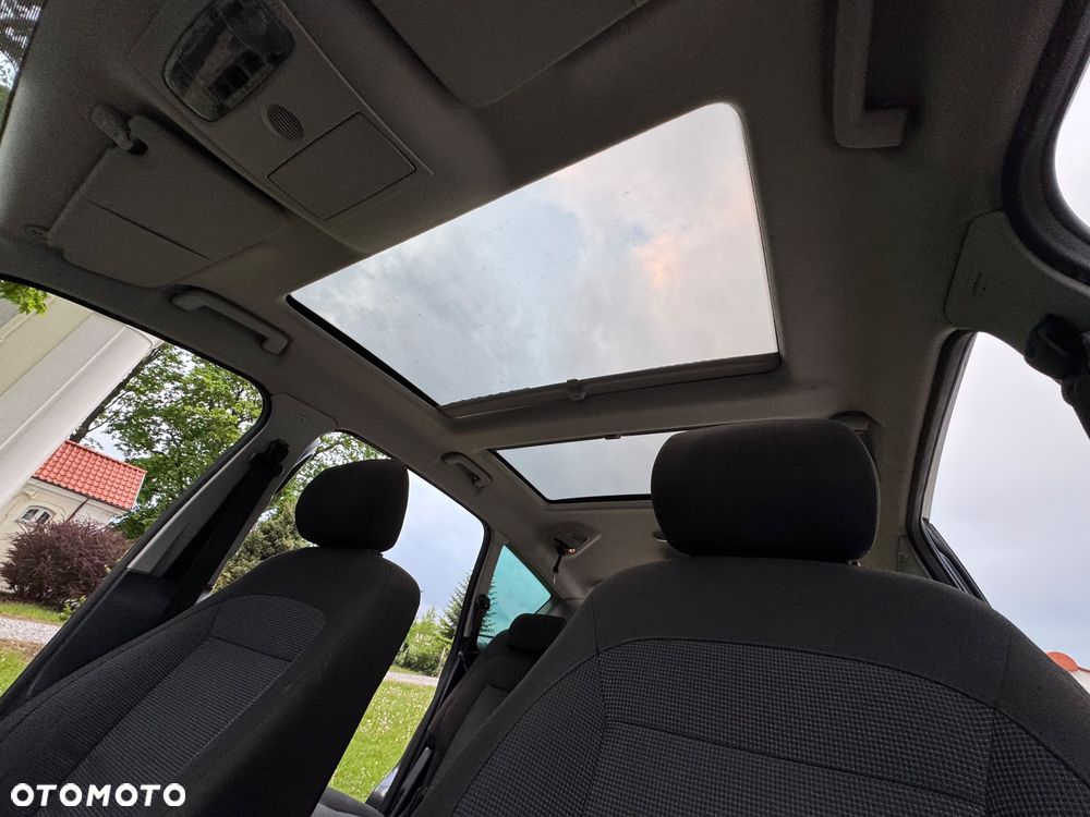 Ford S-Max - 17