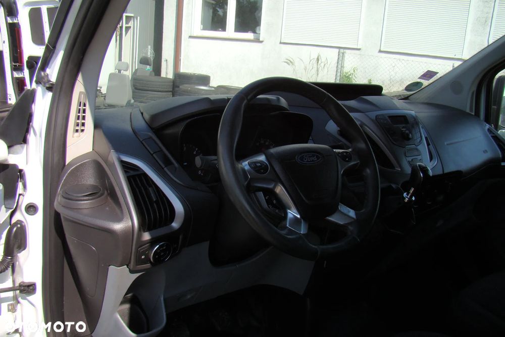 Ford Transit Custom - 10