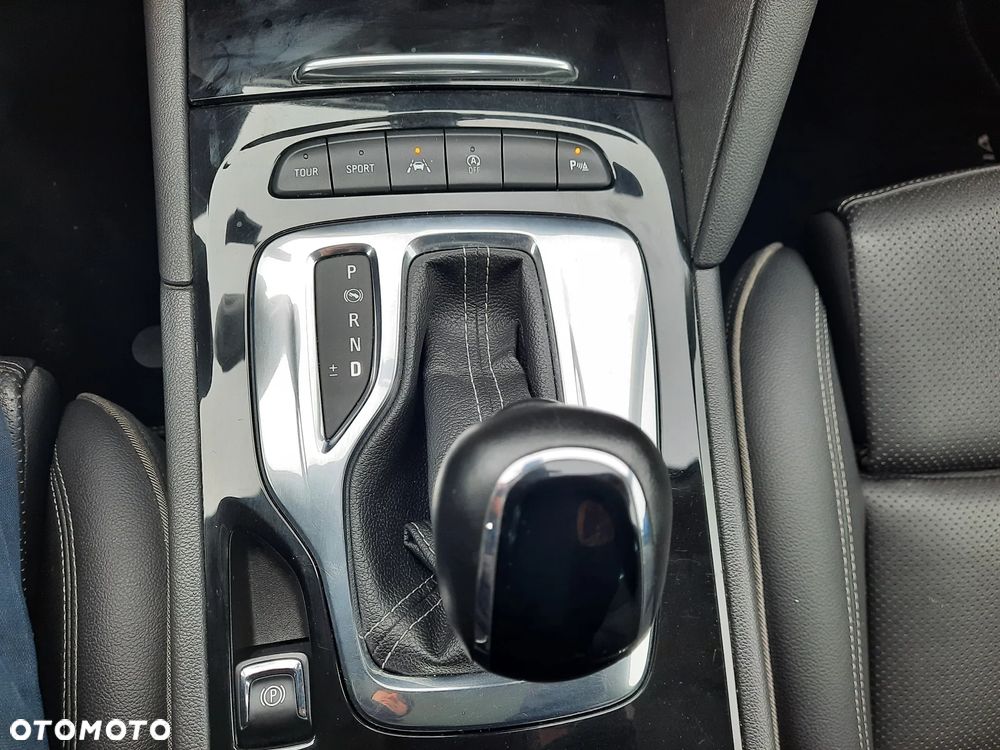 Opel Insignia 2.0 BiTurbo 4x4 Business Innovation - 33