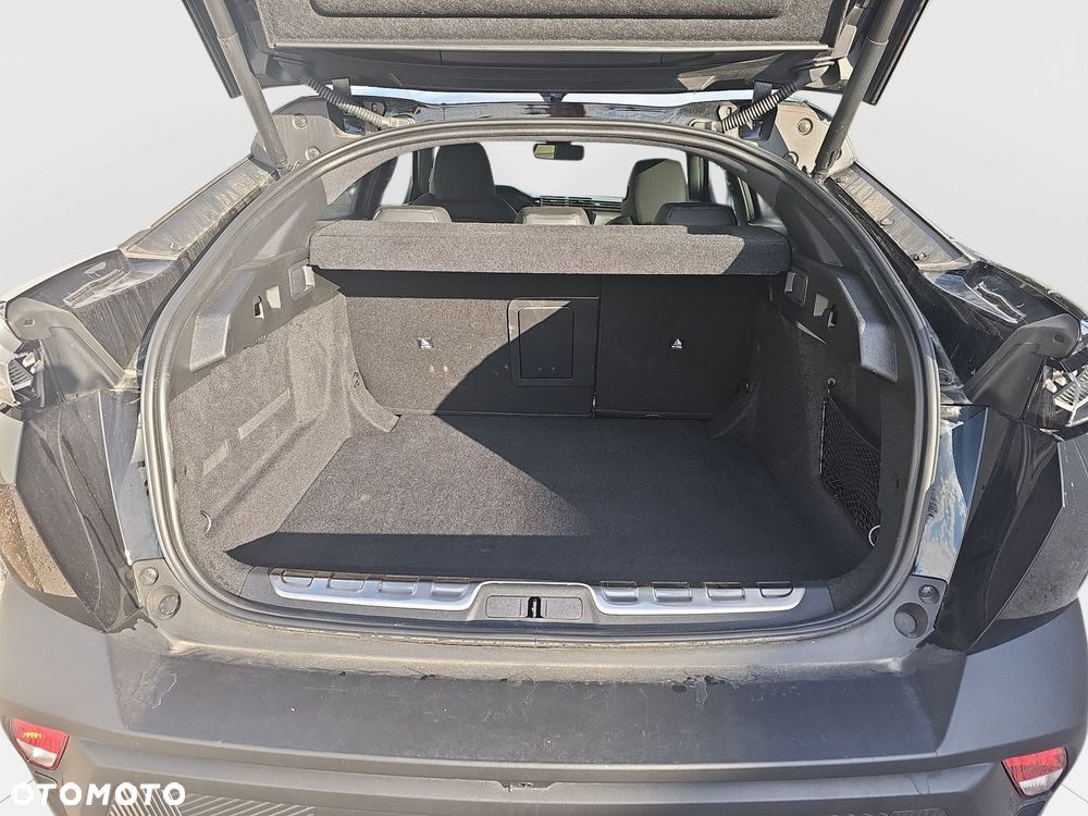 Peugeot 408 - 25