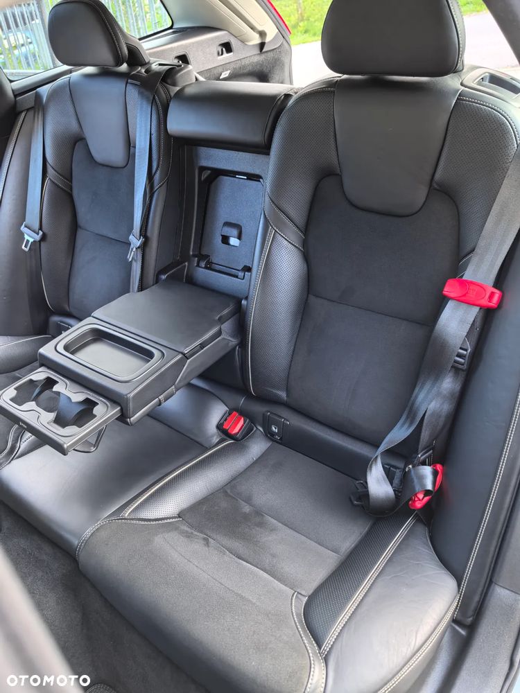 Volvo V90 D4 Momentum Pro - 12