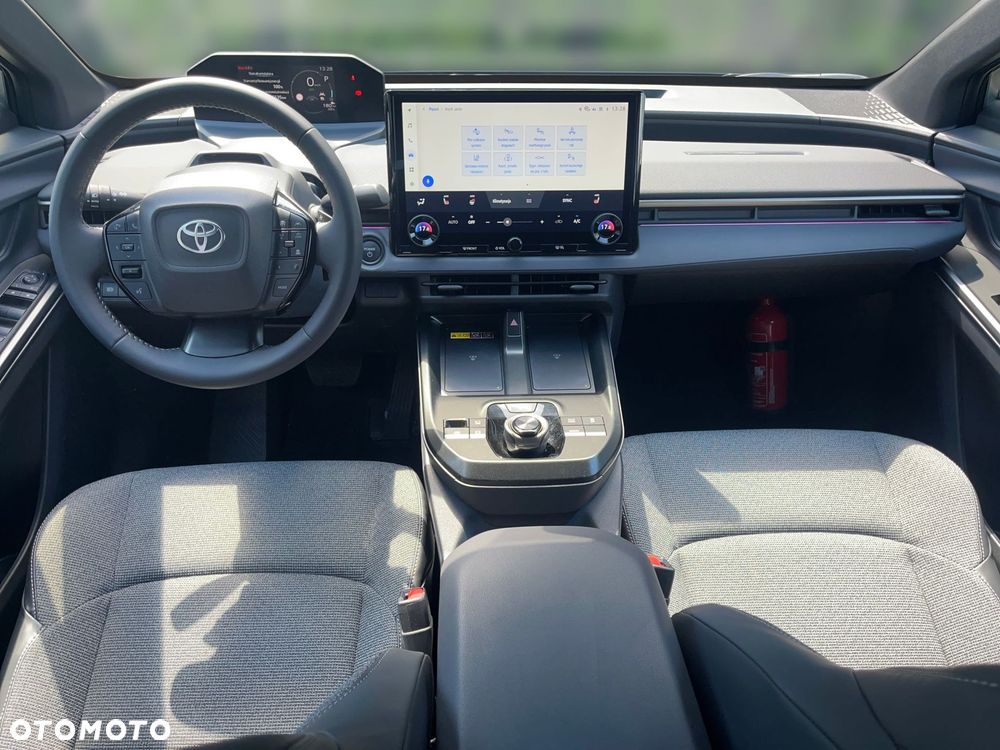 Toyota bZ4X - 7