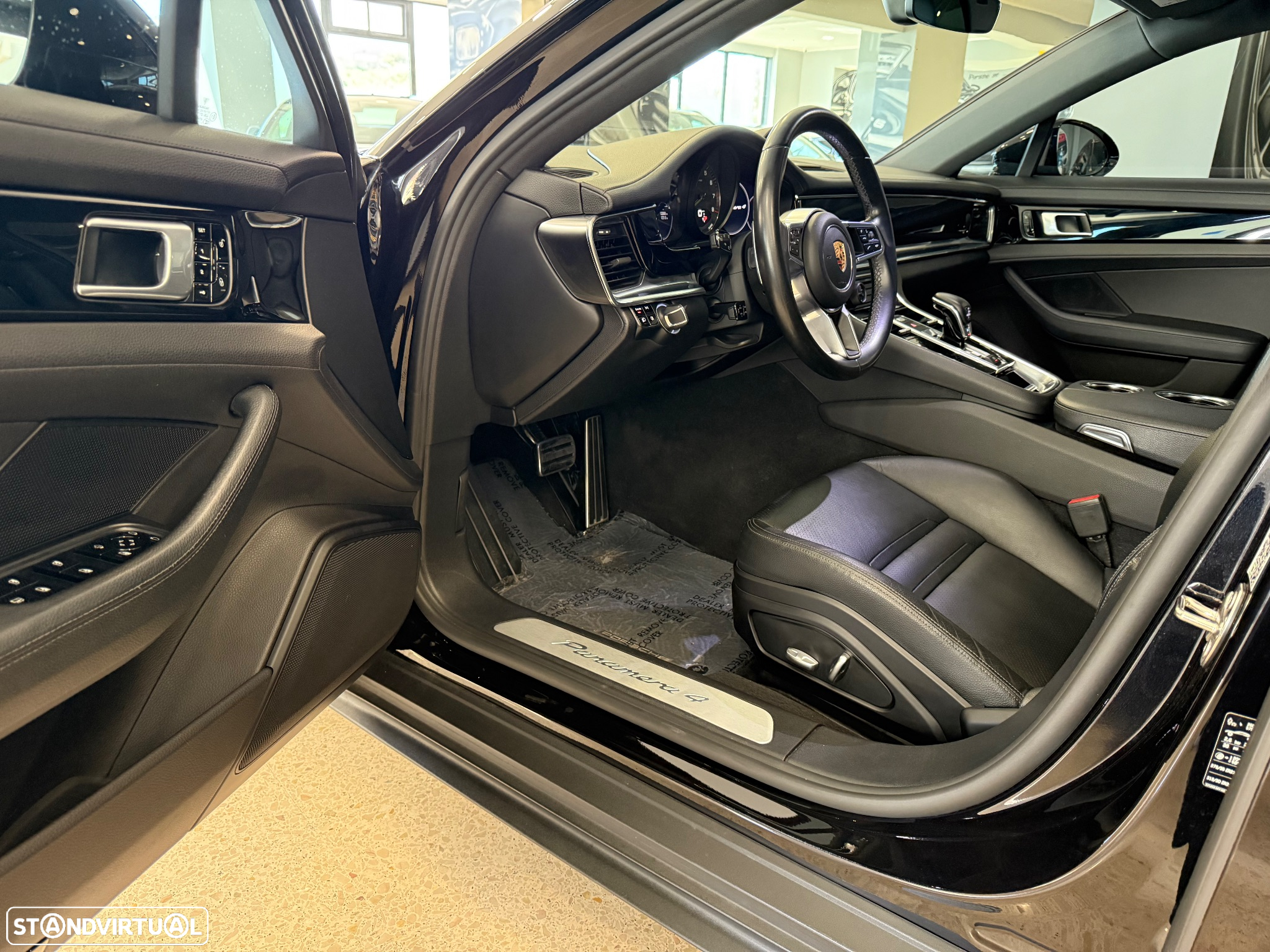 Porsche Panamera Sport Turismo 4 E-Hybrid - 26