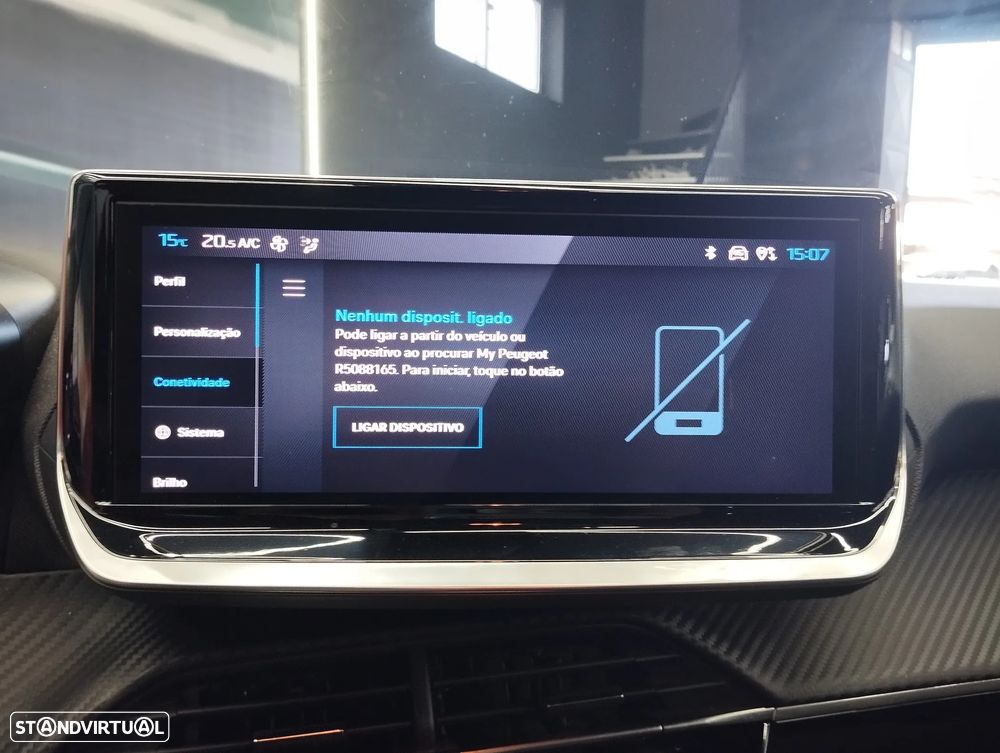 Peugeot 208 1.2 Hybrid Allure e-DCS6 - 28