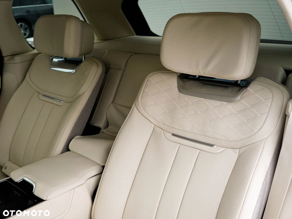 Land Rover Range Rover P615 SV - 14