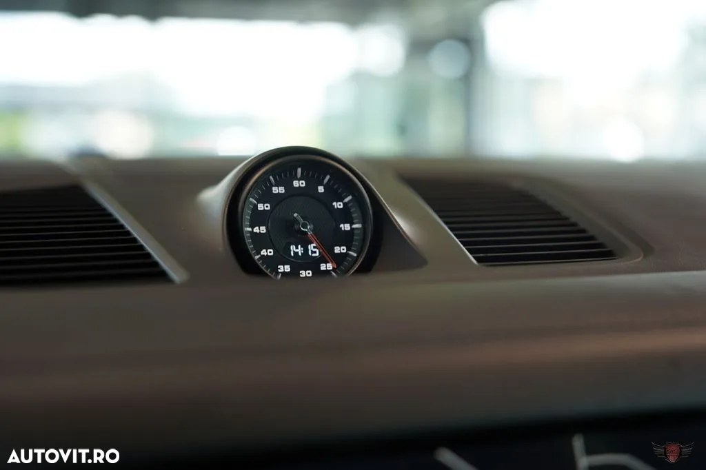 Porsche Cayenne Coupe GTS Tiptronic S - 30