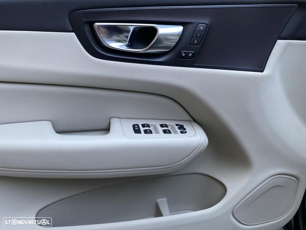 Volvo XC 60 2.0 T8 PHEV Inscription AWD - 14
