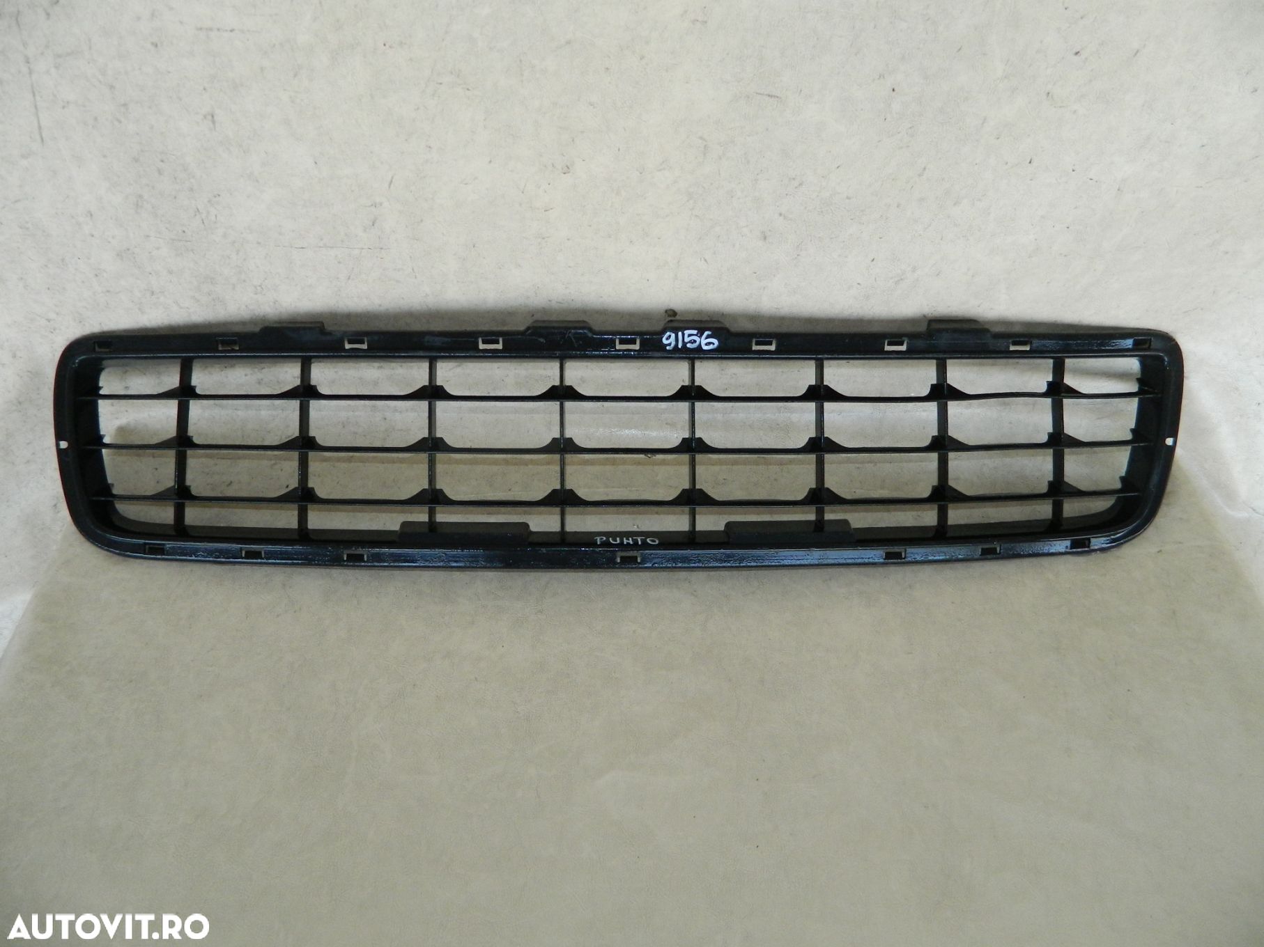 Grila intre proiectoare, Fiat Punto facelift, 2003, 2004, 2005, 2006,, 735320216 - 1