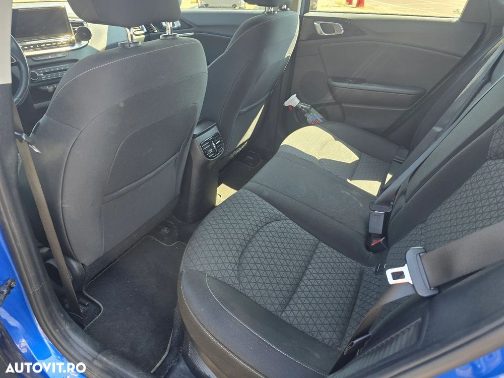 Kia Ceed - 6