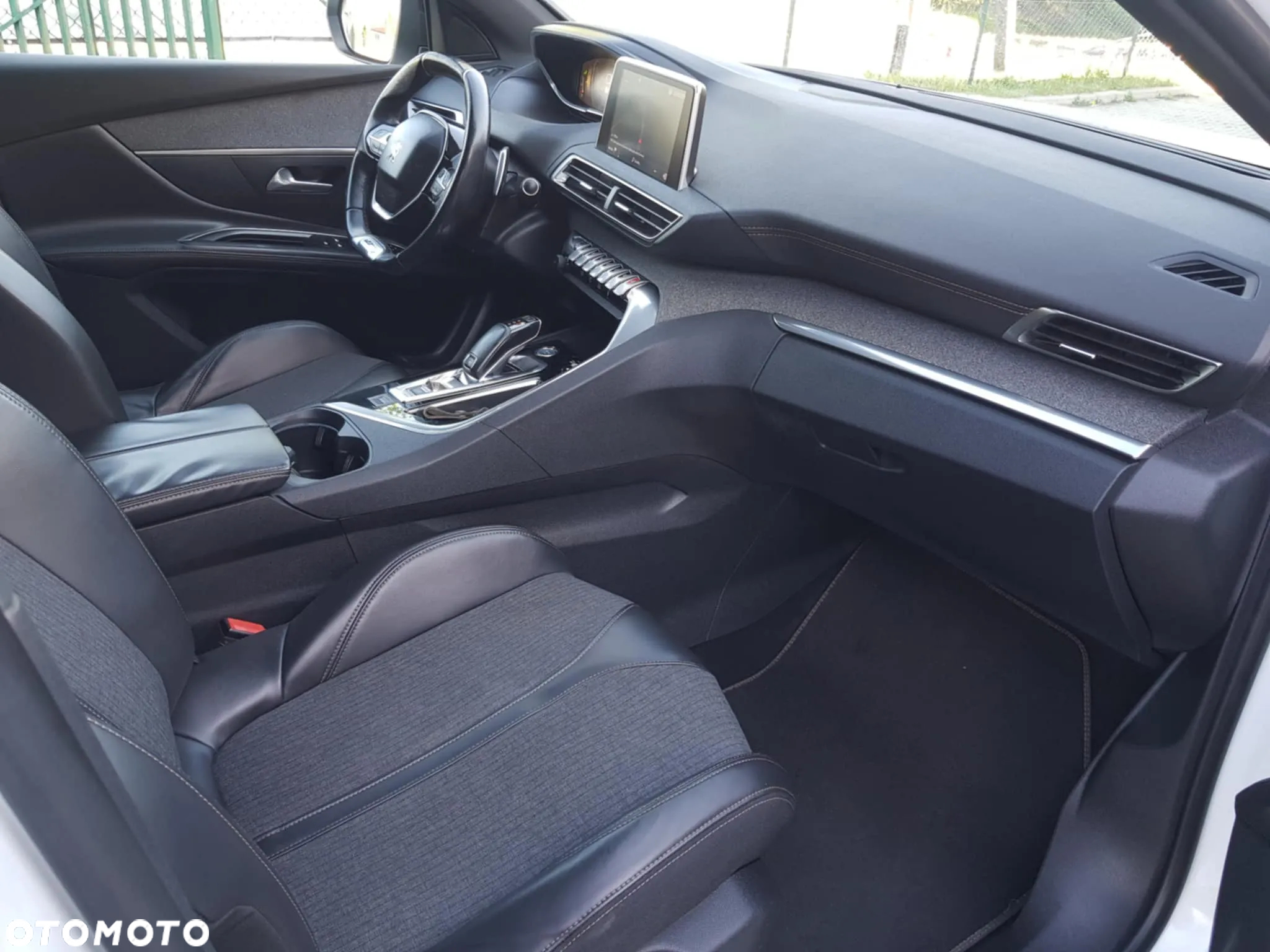 Peugeot 5008 - 11