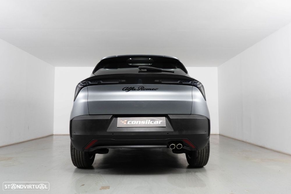 Alfa Romeo Junior 1.2 Intensa eDCT6 - 5