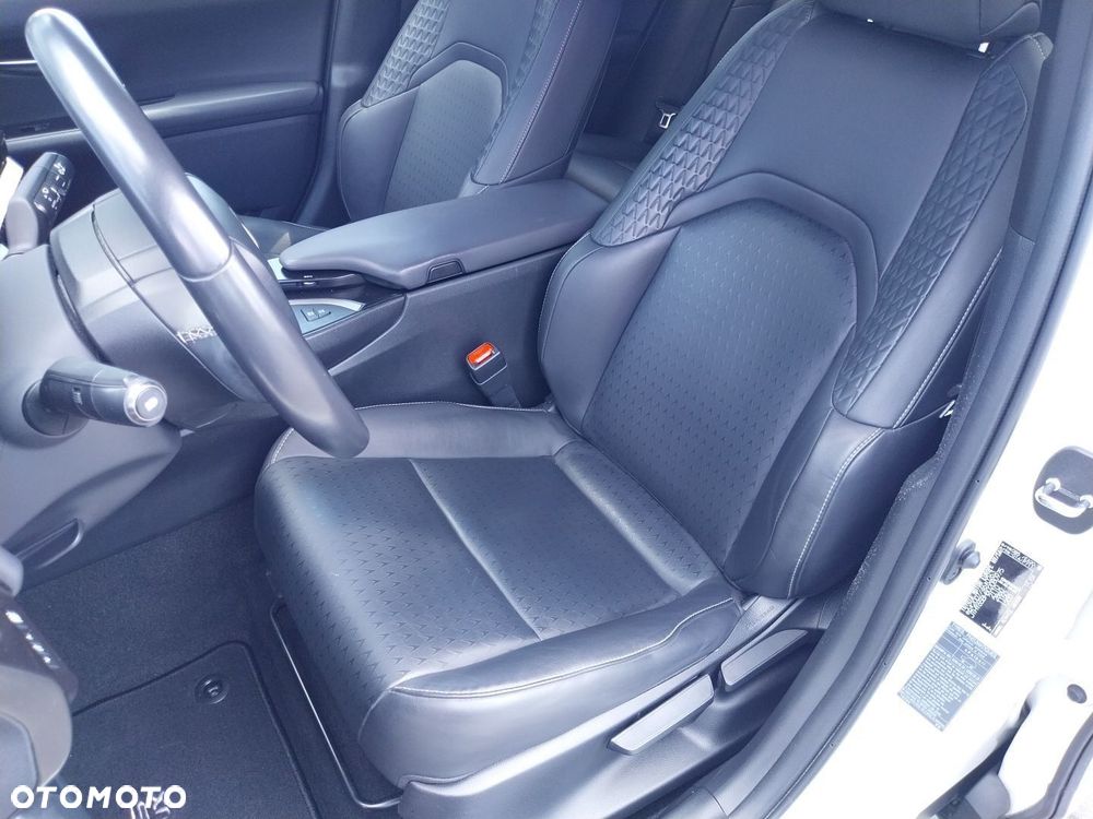 Lexus UX 250h GPF F Impression 2WD - 17