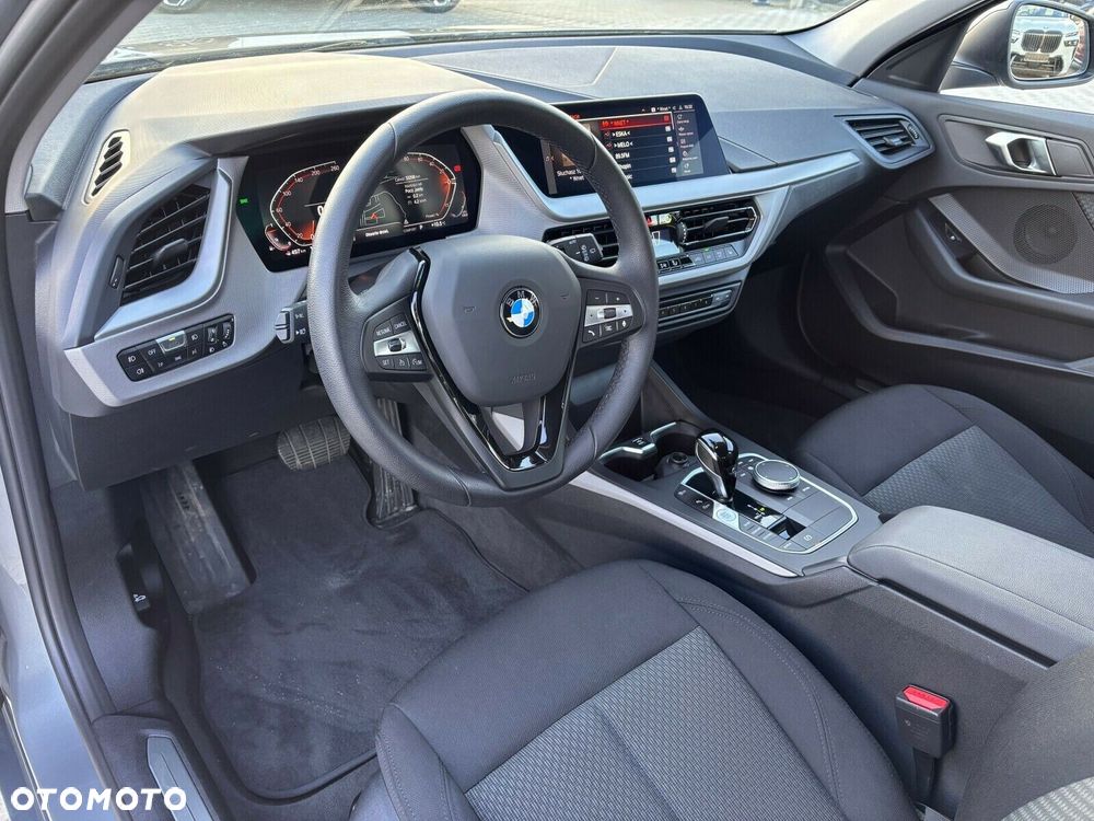 BMW Seria 1 - 15