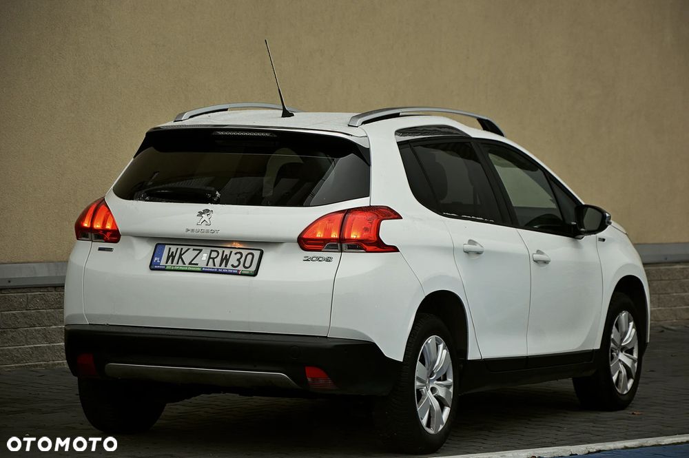 Peugeot 2008 1.2 Pure Tech Active - 4