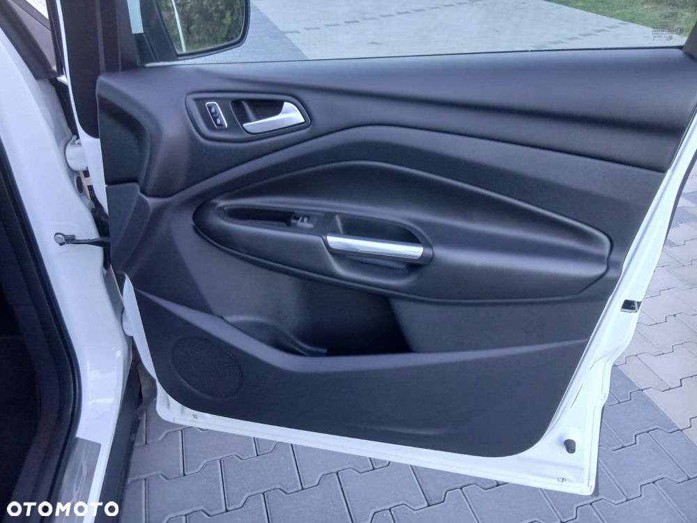 Ford Kuga - 21