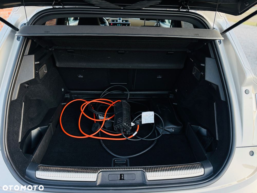 DS Automobiles DS 7 Crossback 1.6 E-Tense Bastille + - 24