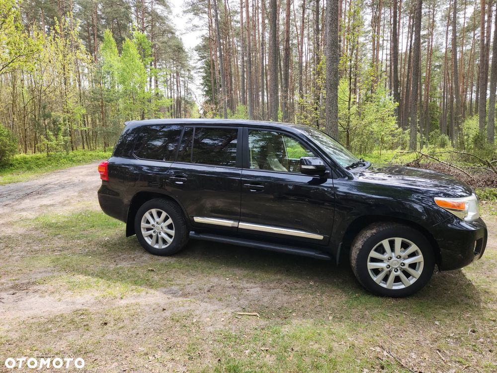 Toyota Land Cruiser - 4