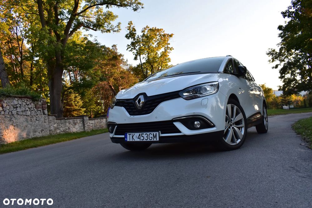Renault Grand Scenic - 24