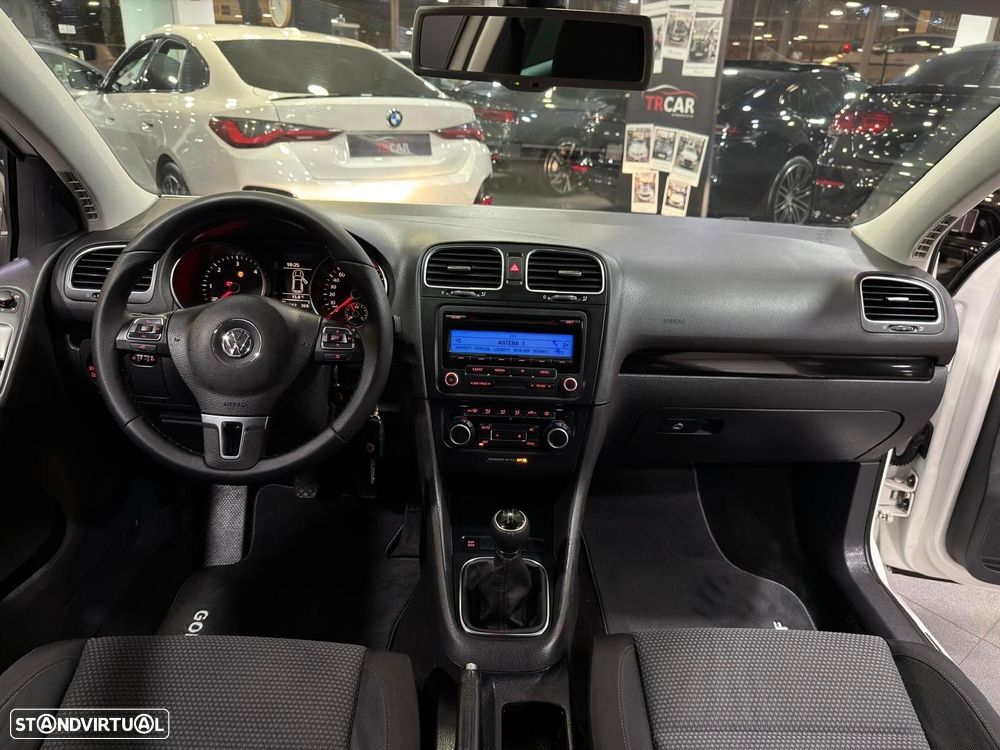 VW Golf 2.0 TDi Confortline - 14