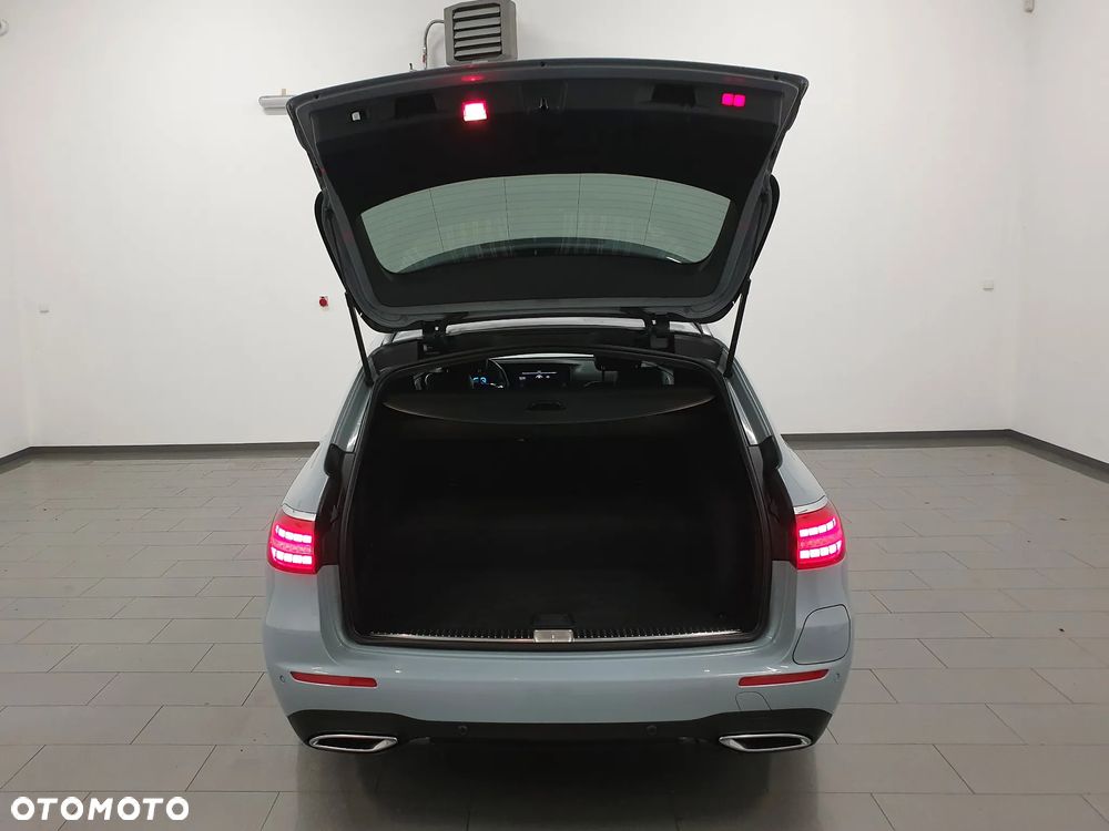 Mercedes-Benz Klasa E 300 de 4Matic 9G-TRONIC AMG Line - 5