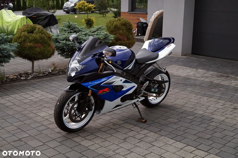 Suzuki GSX-R - 3