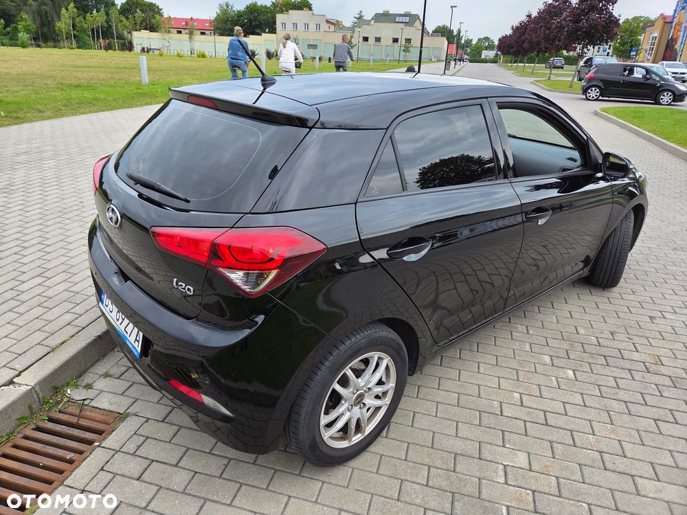 Hyundai i20 1.4 CRDI Elegant - 11