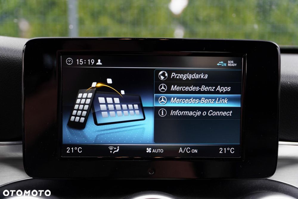 Mercedes-Benz Klasa C 300 9G-TRONIC - 19
