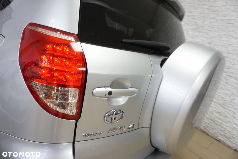 Toyota RAV4 2.2 D-CAT 4x4 Sol - 12